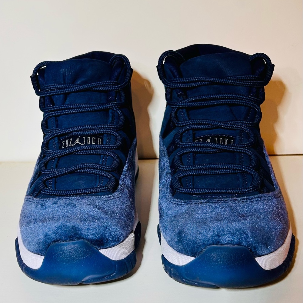 Air Jordan 11 Retro PS ‘Midnight Navy Velvet